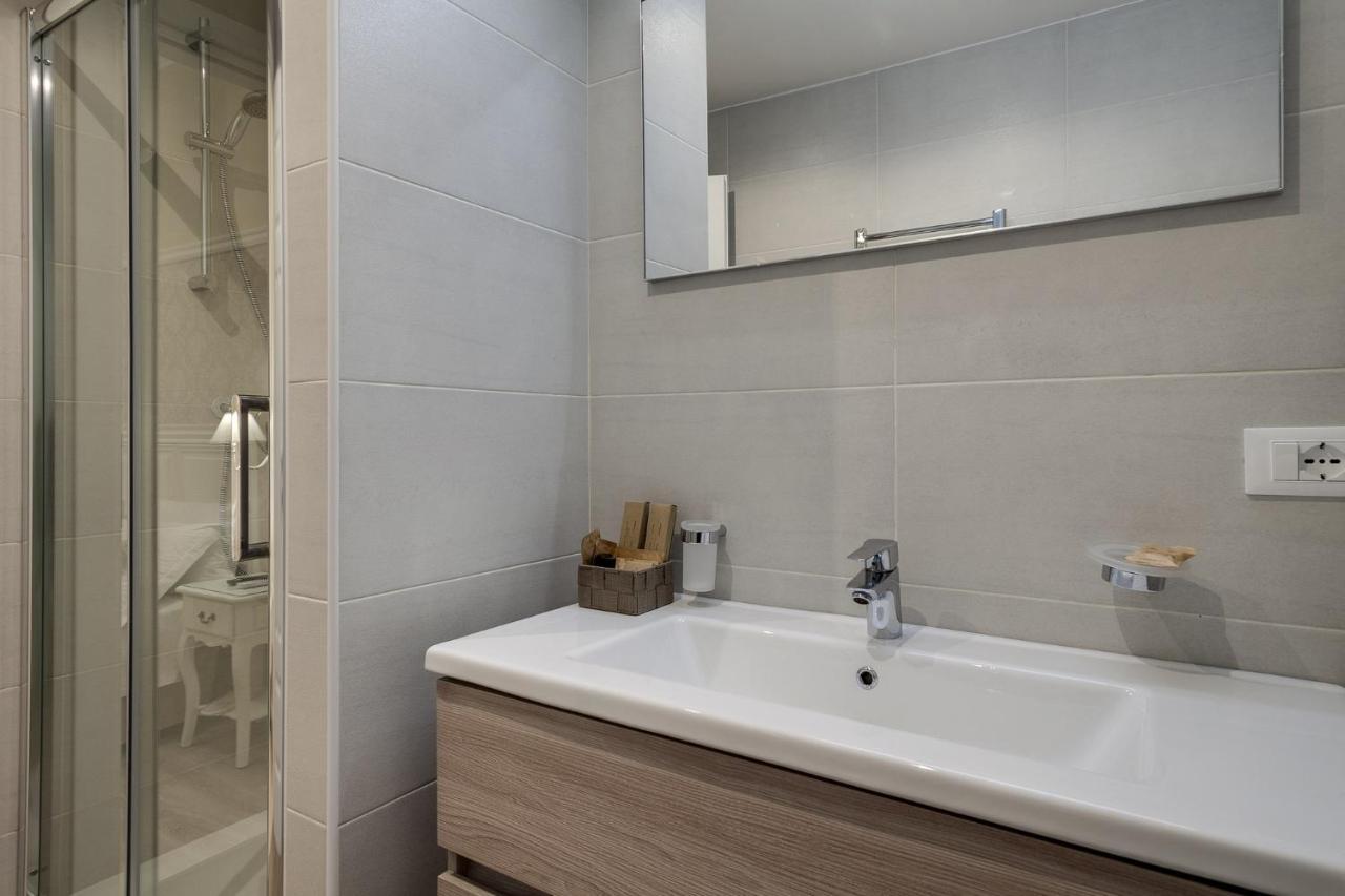 Charme & Chic Luxury Hotel Roma Exterior foto